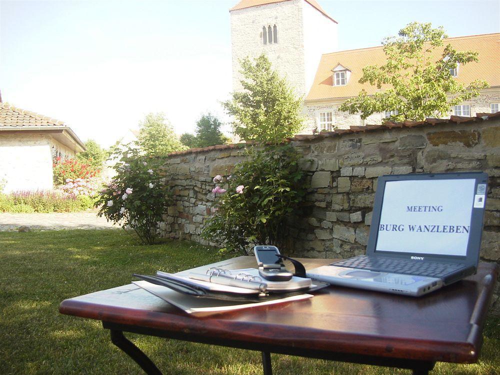 Hotel Burg Wanzleben Eksteriør billede